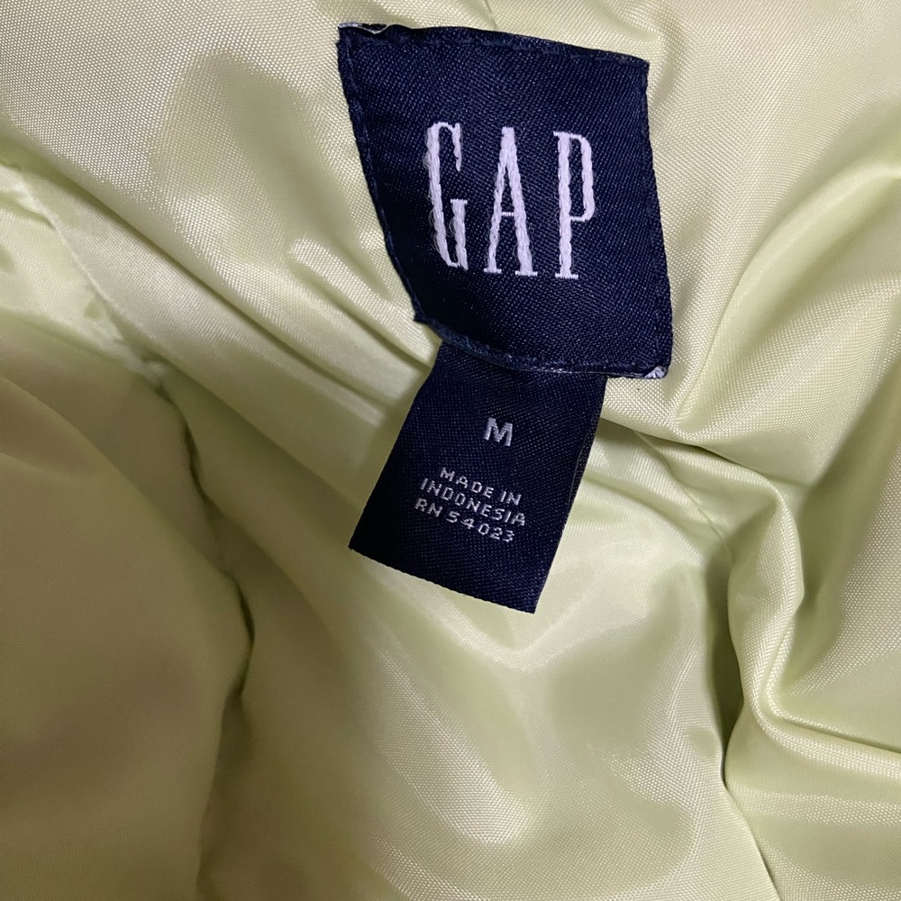 Gap Woman’s Medium Down Filled Jacket With Hood. … - image 2